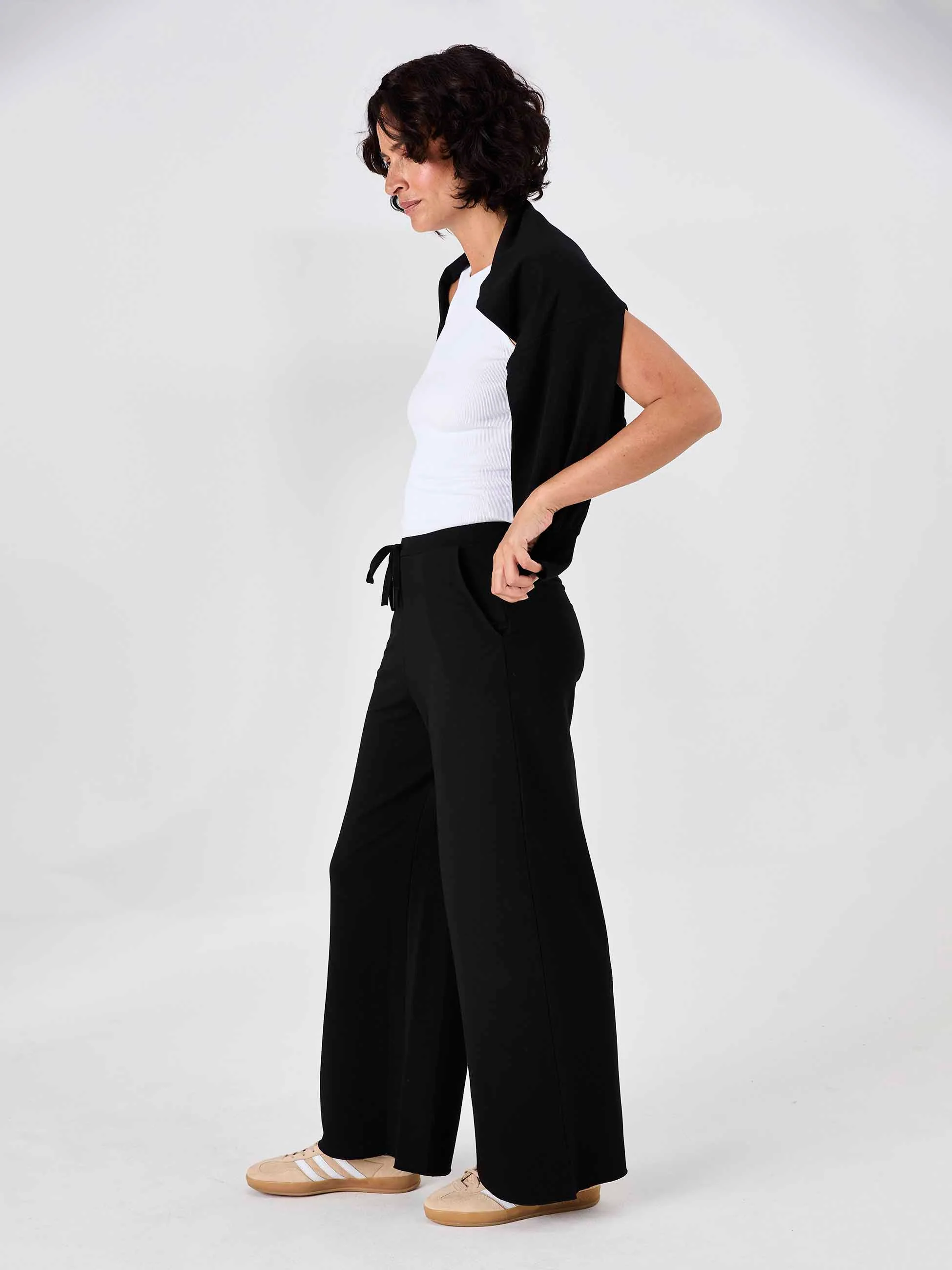 Classic Wide Leg Sweat Pants - Black - Image 3