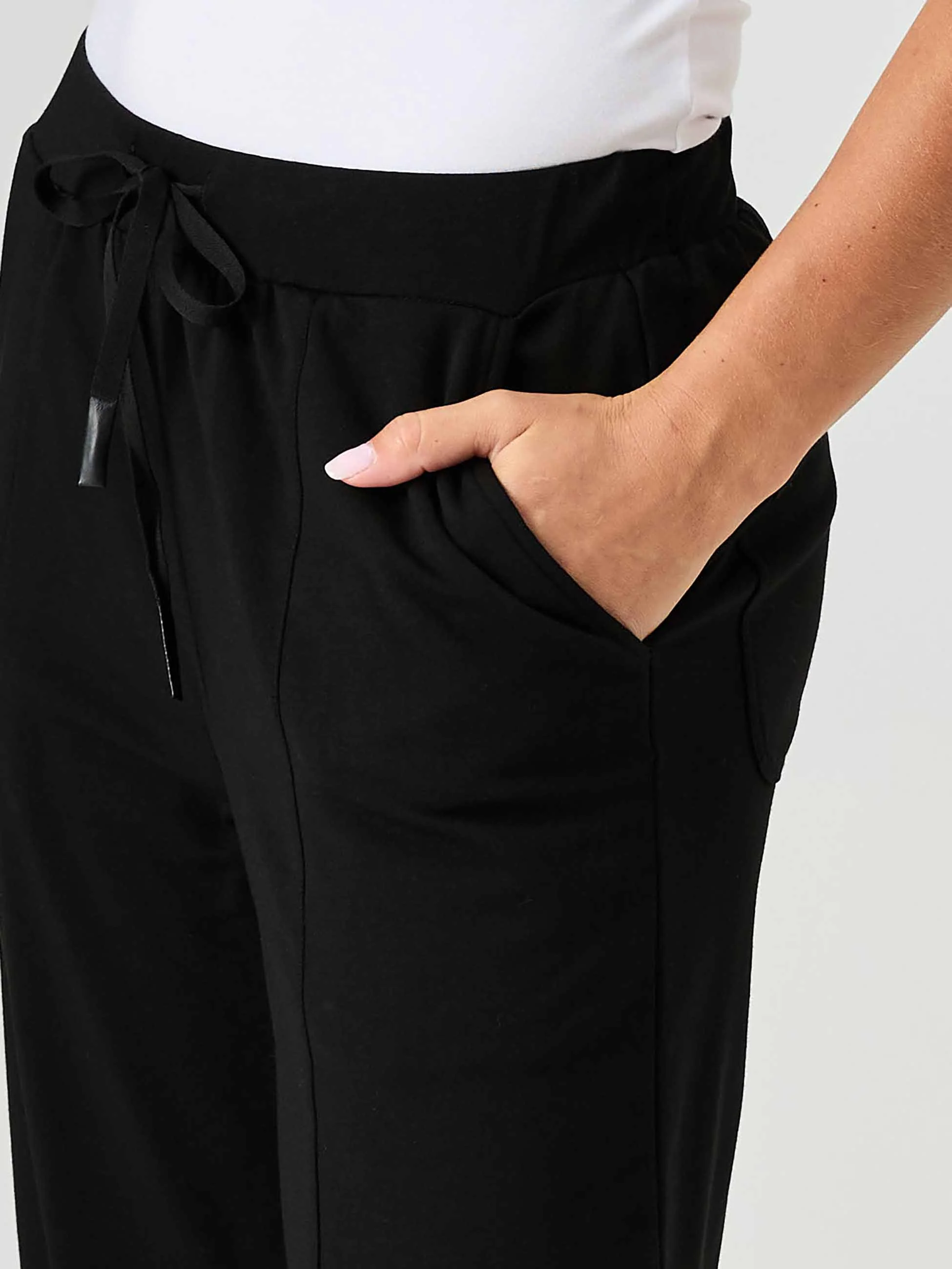 Dune Sweat Pant - Black - Image 6