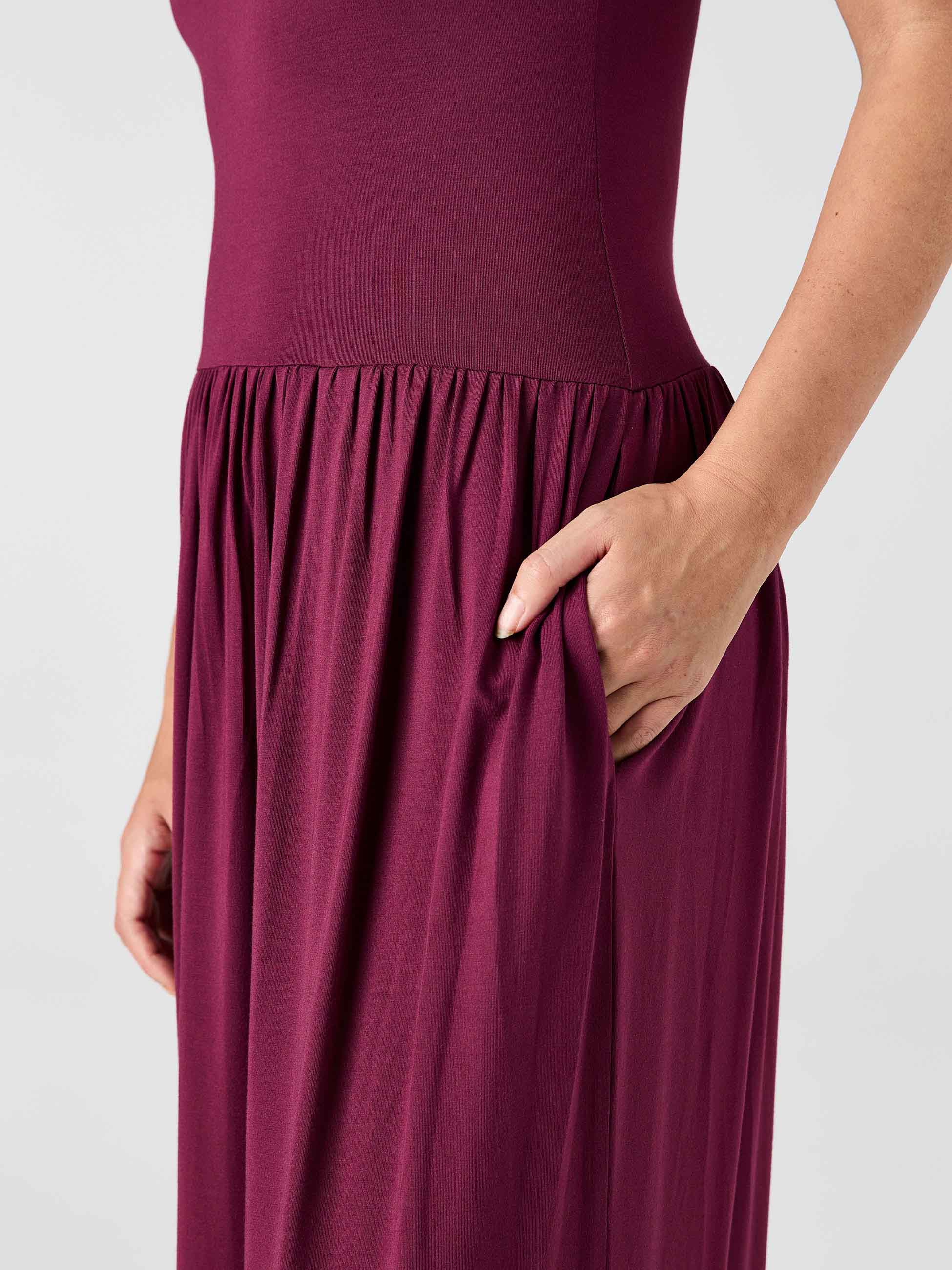 Essential Maxi Dress  Ruby - Image 5