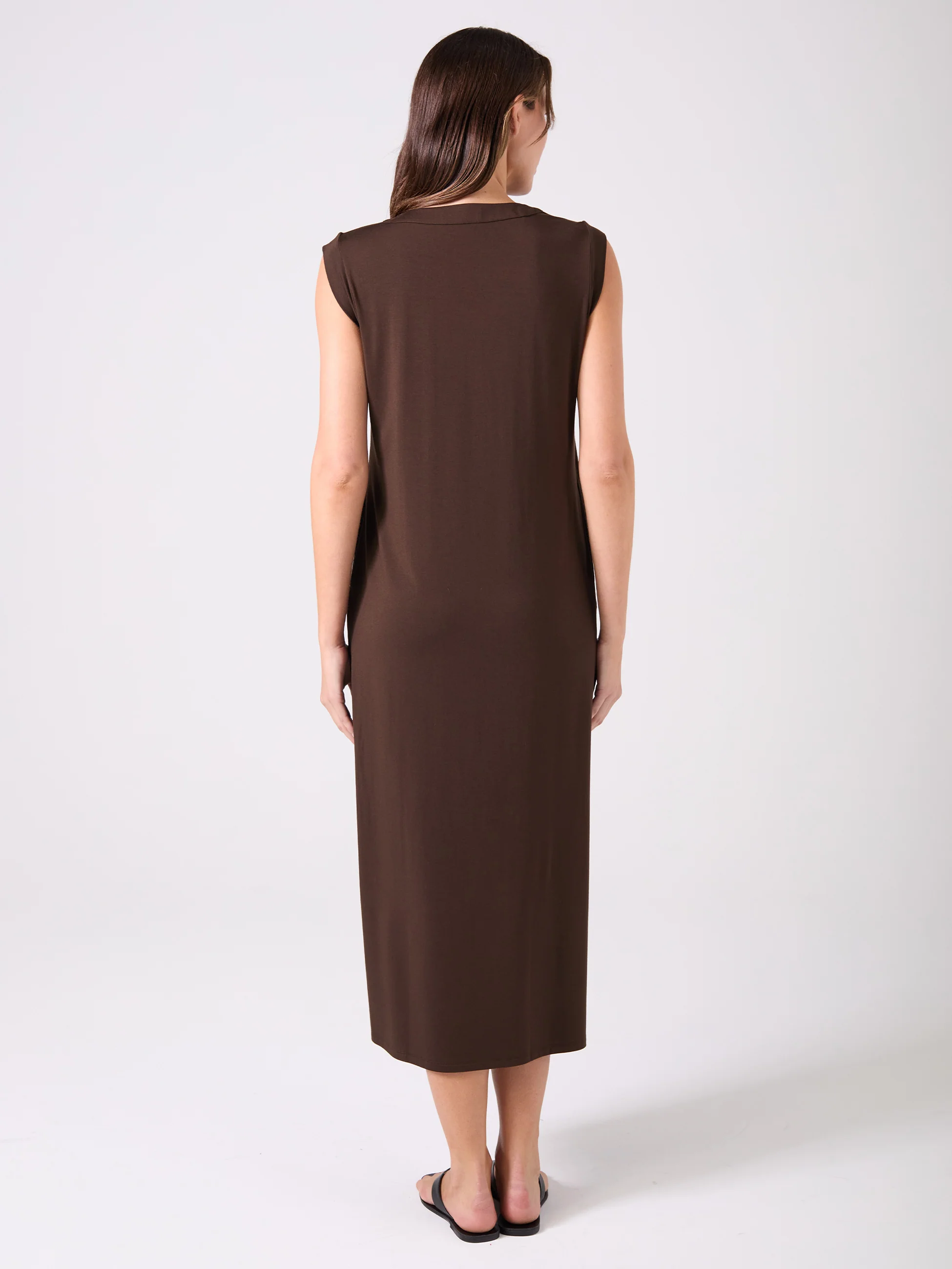 Everly V Neck Maxi Dress - Coffee Bean - Image 2