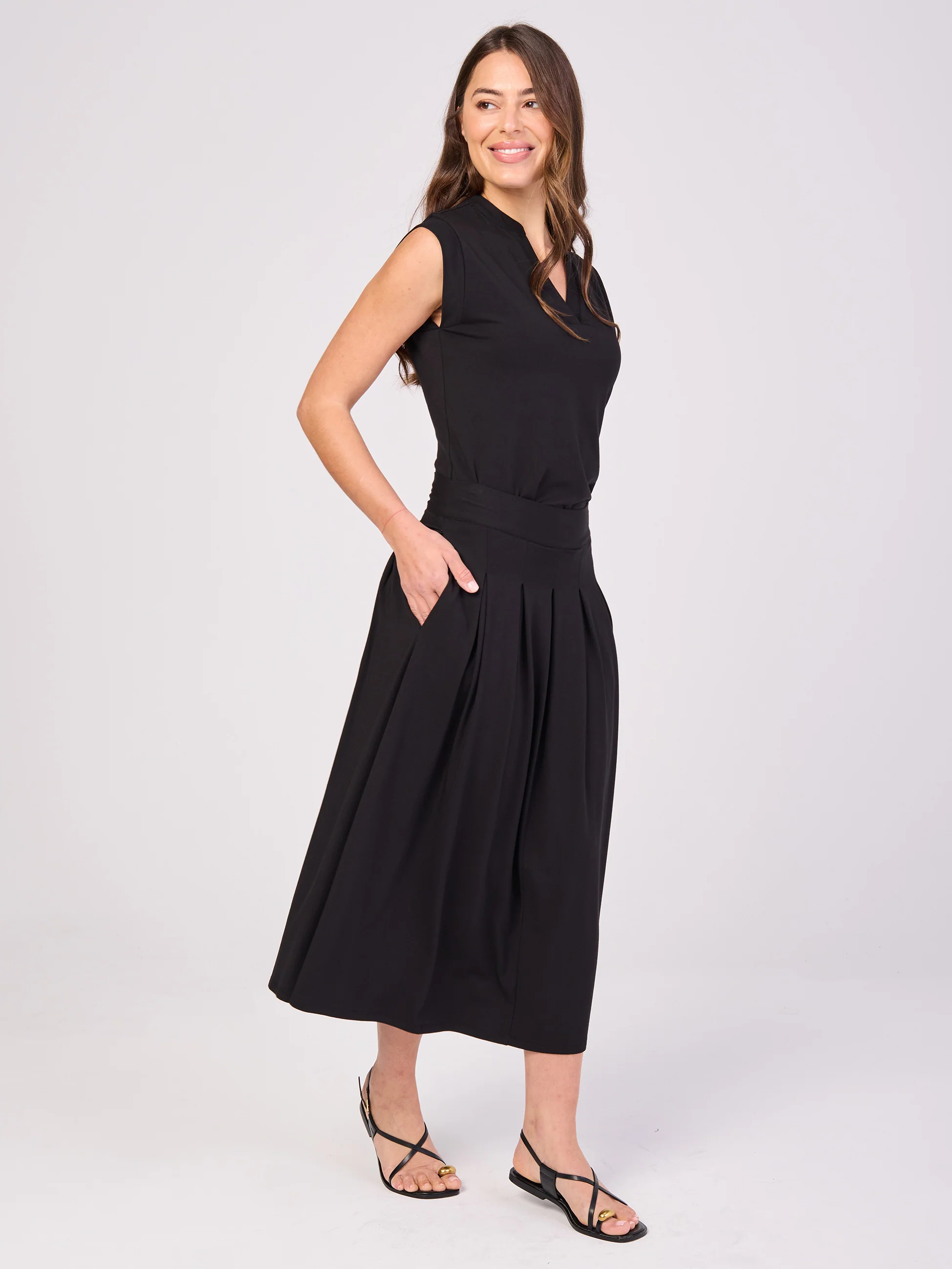 Pleat Skirt  - Black - Image 8
